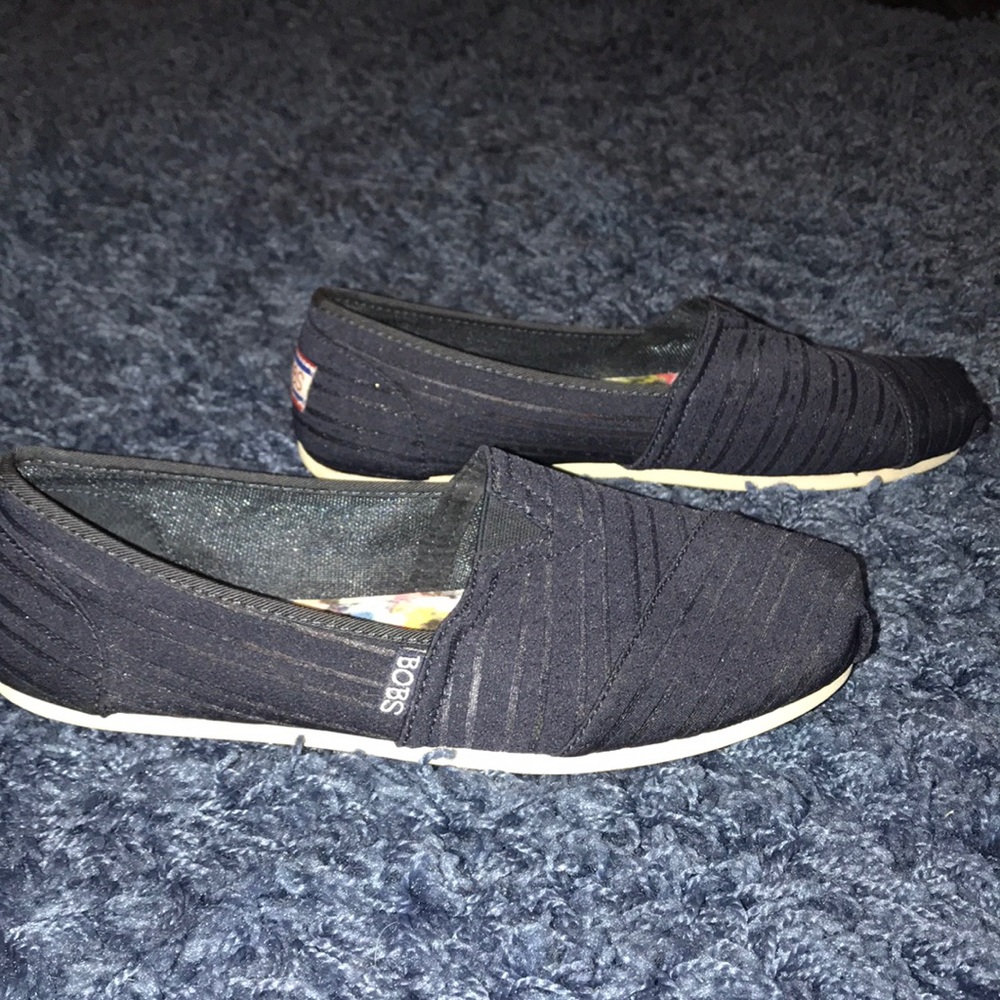 Bobs - Picture 2 of 6